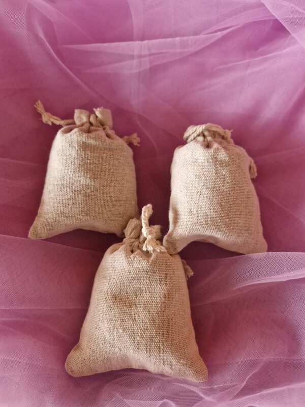 Woreczki z suszem lawendowym